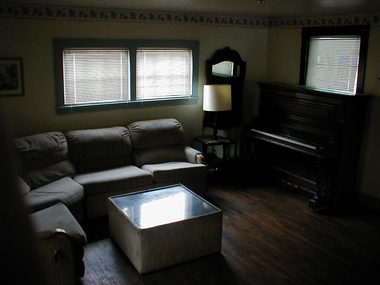 livingroom1.jpg